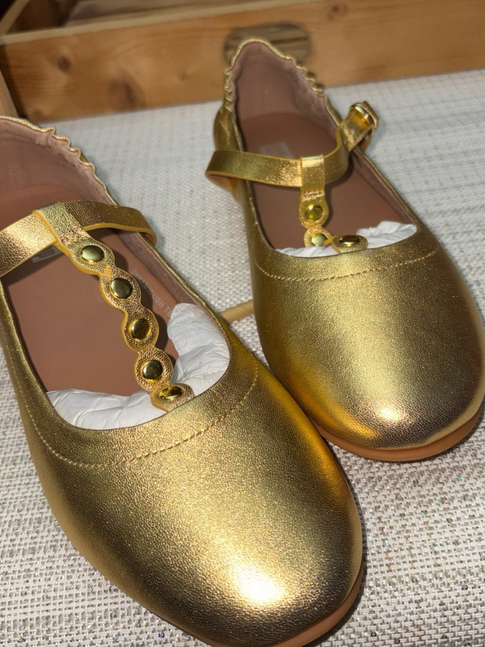 Fitflop Gold Metallic T-Strap Mary Jane Flats - Picture 2 of 8